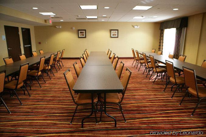 Holiday Inn Express Hotel & Suites Salina By Ihg Negocio foto